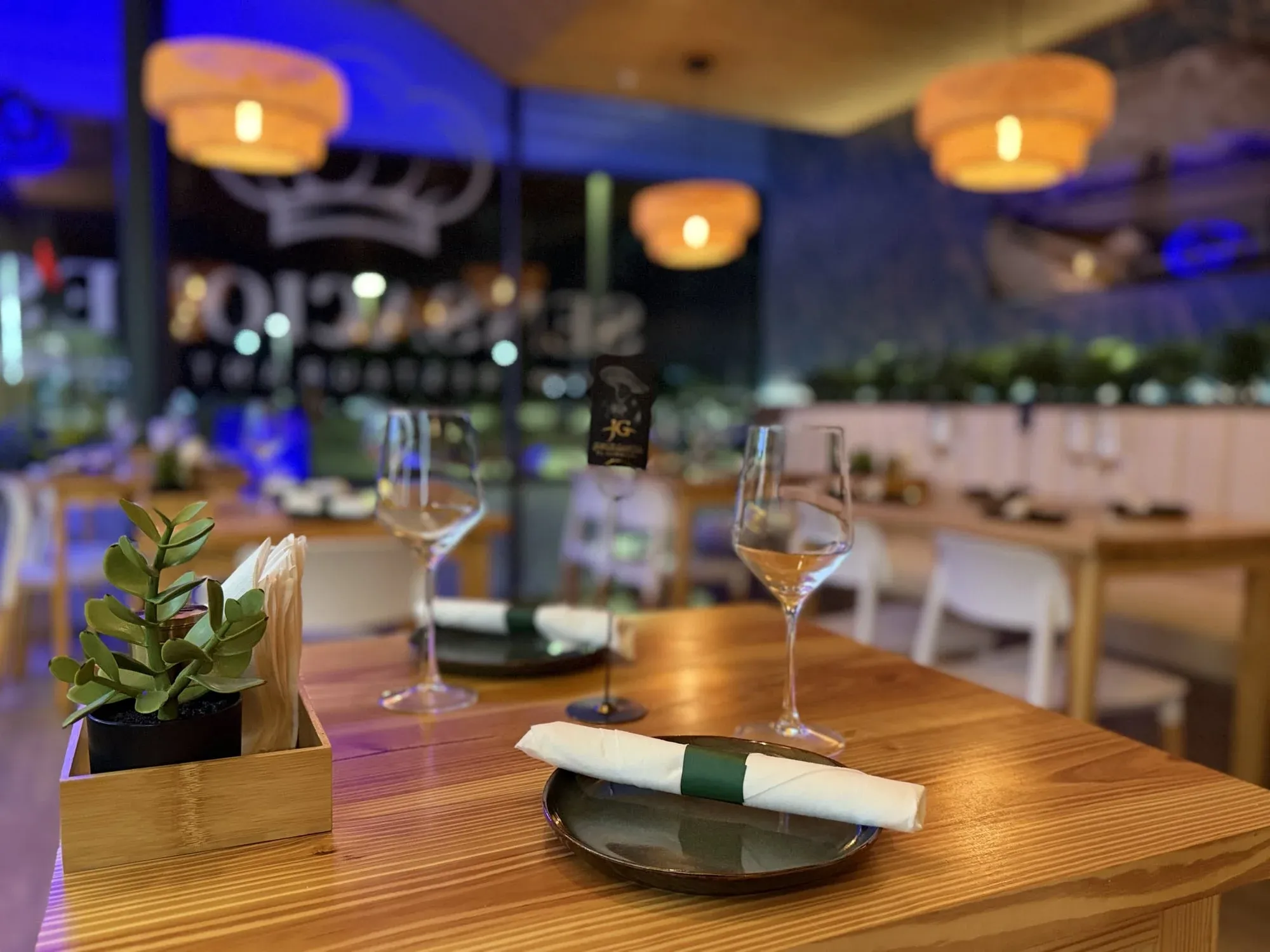 Decorative touches inside Sensaciones dining room